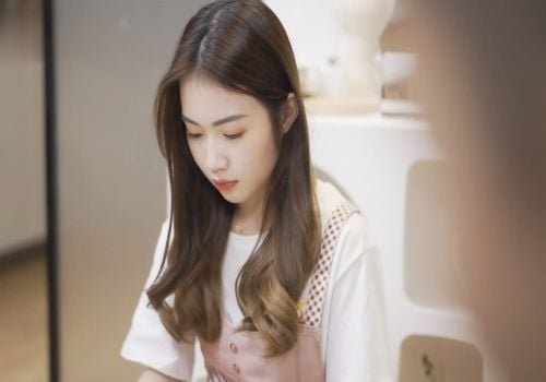 Metamorphosis หลอกลวงลูกสาววัยรุ่นที่สวยงามในคืนที่หลงใหล