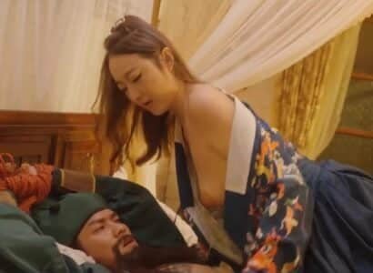 Zhuge Liang หลงใหลในอ้อมแขนของความงาม