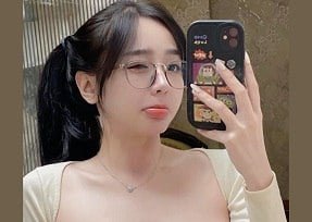 ดอกไม้มีปัญหากับคลิปด้อมเมื่ออาบน้ำ