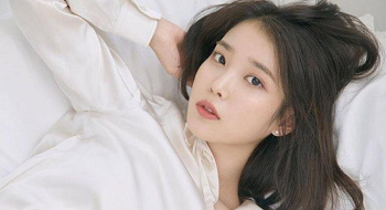 IU มีเสน่ห์ลุงเพื่อลองความรู้สึกแปลก ๆ จากด้านหลังของแสง