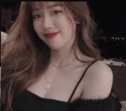 Le Bich Van ถูกเปิดเผยวิดีโอสุดฮอต