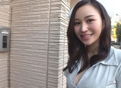 พยาบาลหญิงเป็นสรีรวิทยาขนาดใหญ่สำหรับผู้ป่วยชายที่บ้าน