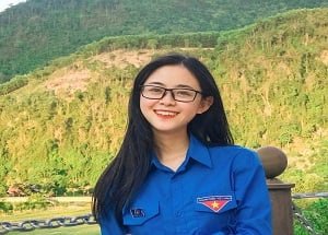 นักเรียนเซ็กส์ร้อนแรงอาสาที่จะมีเพศสัมพันธ์ซึ่งกันและกันในระหว่างการสอบ